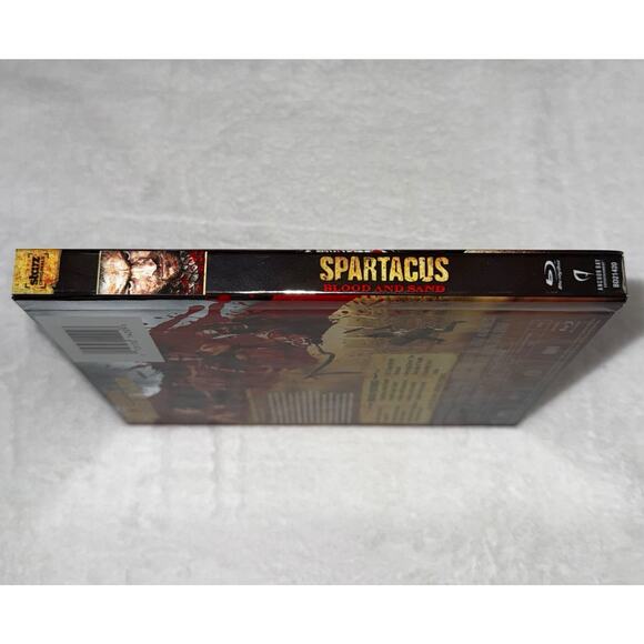 Spartacus: Blood and Sand – The Complete First Season (Blu-ray, 4-Disc Set) - Picture 7 of 12